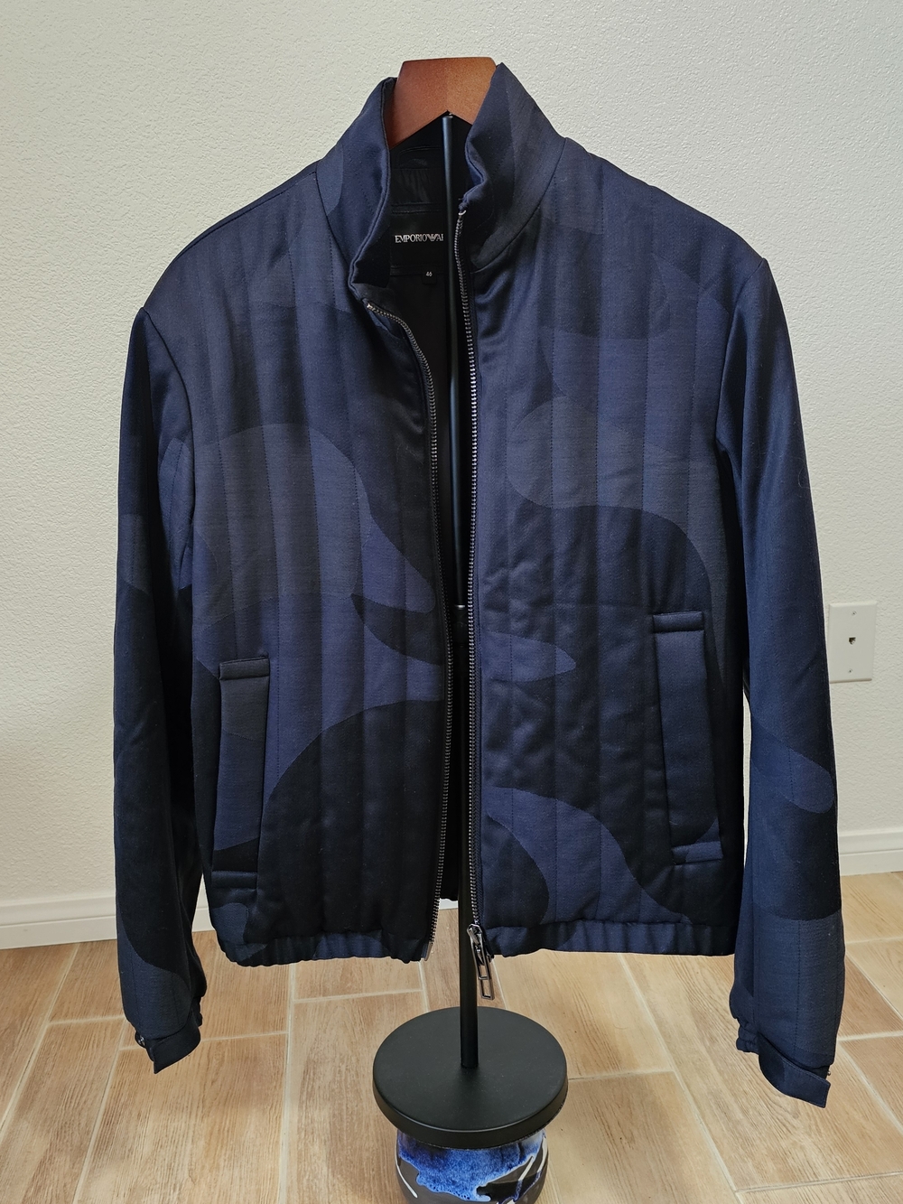 Emporio Armani Men's Navy Camo Quilted Pattern Full-Zip Bomber, Small